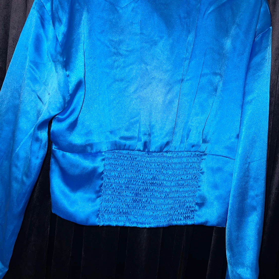 Silkes marinblå blus/topp - 90