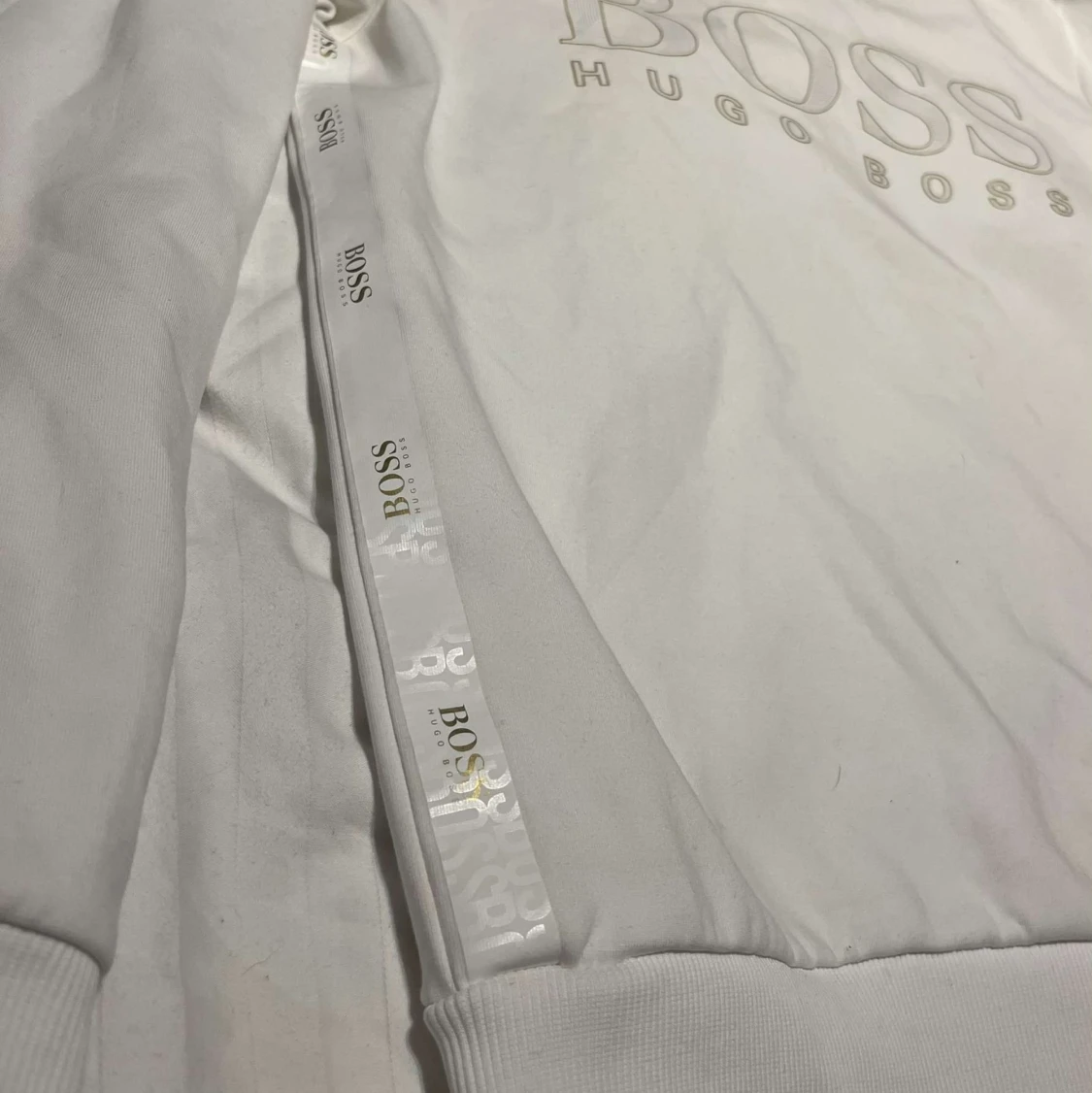 HugoBoss crewneck - 90