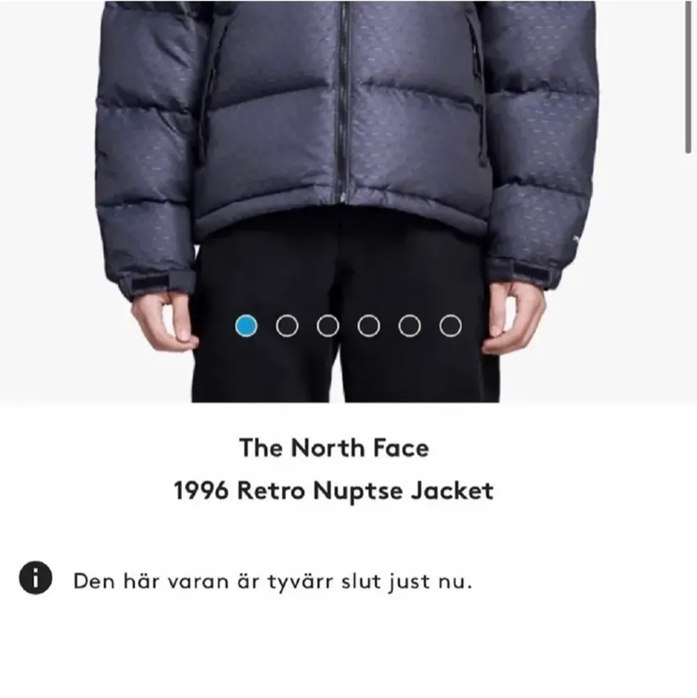 Säljer nu min limited edition North Face jacka. Nypris 5200, Säljer för 1500. Storlek S. Fint skick!!🤍🤍🤍. Jackor.