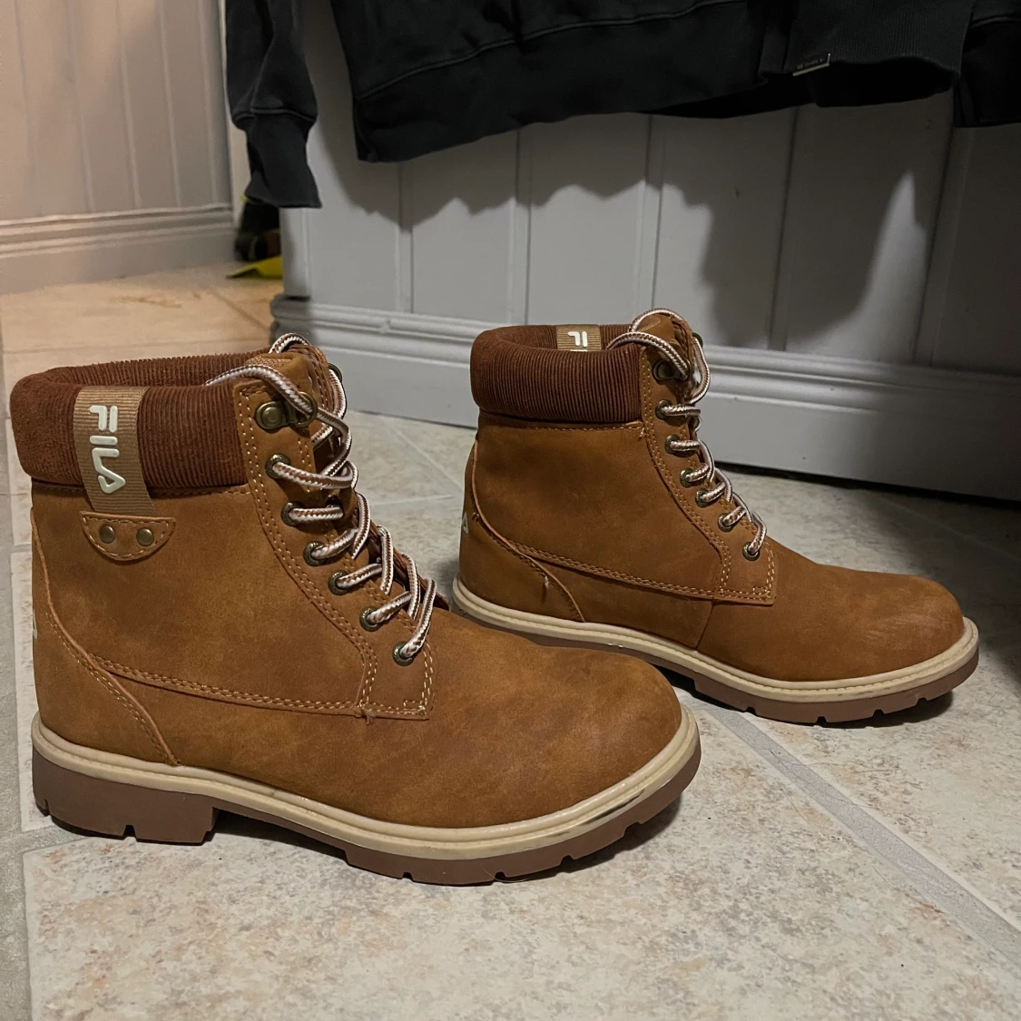 FILA skor storlek 37 - 90