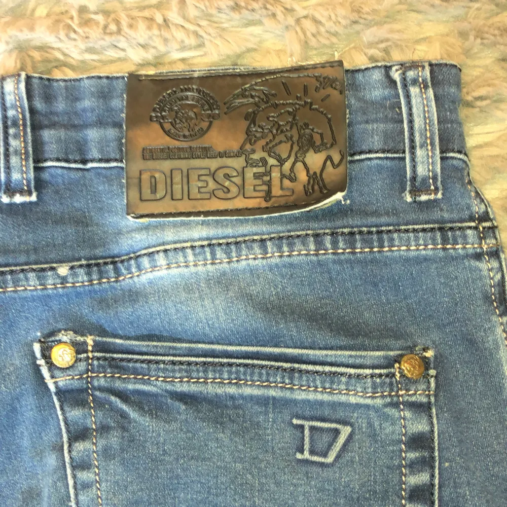 Stretchiga jeans från diesel st 32. Jeans & Byxor.