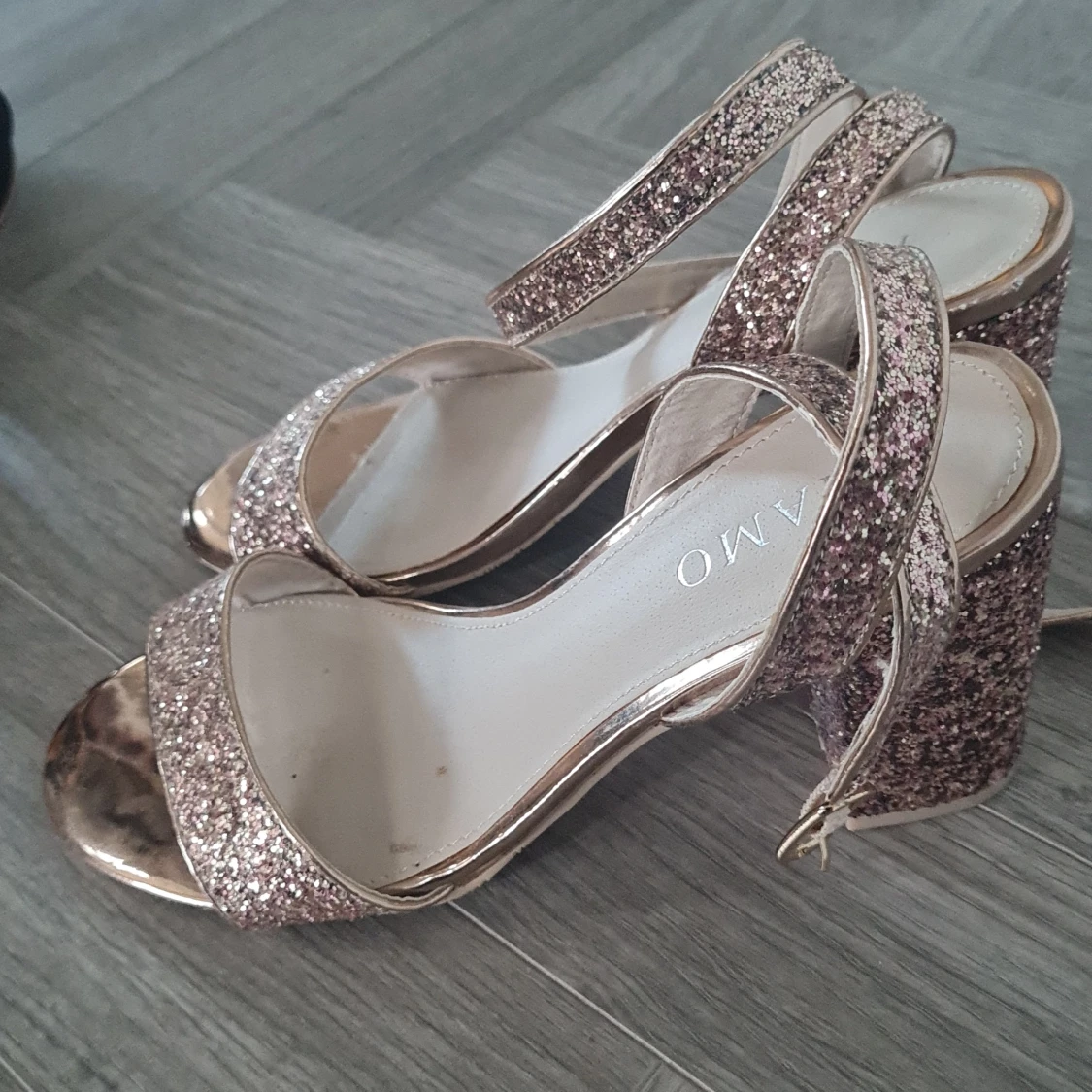 Super läckra klackskor från Tiamo - 90