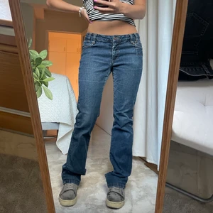 Lågmidjade jeans - Lågmidjade jeans för 180 kr❤️‍🔥