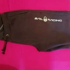 Sail racing byxa storlek S finns i Norsborg  - Bra skick 