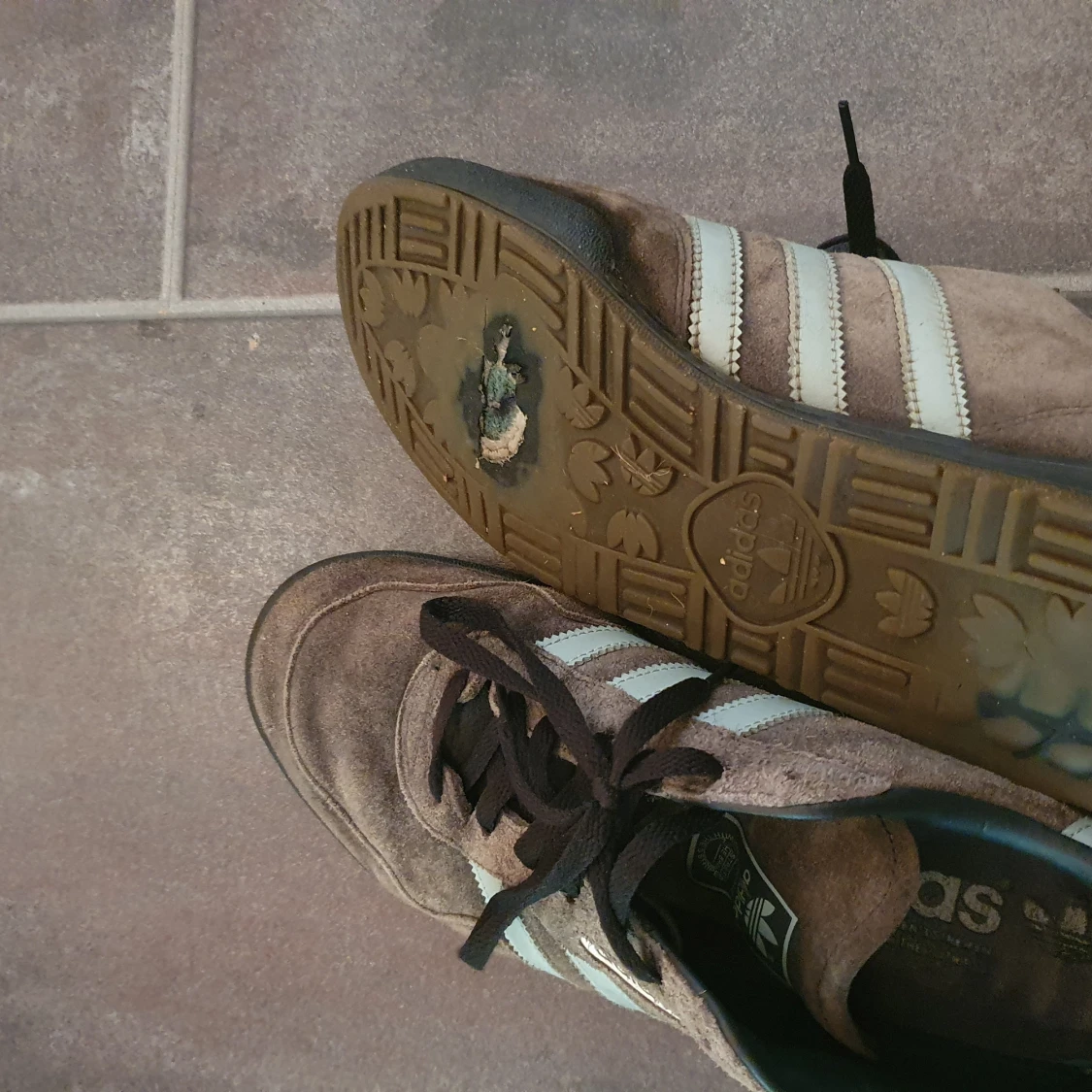 Gråblå adidasskor - 91