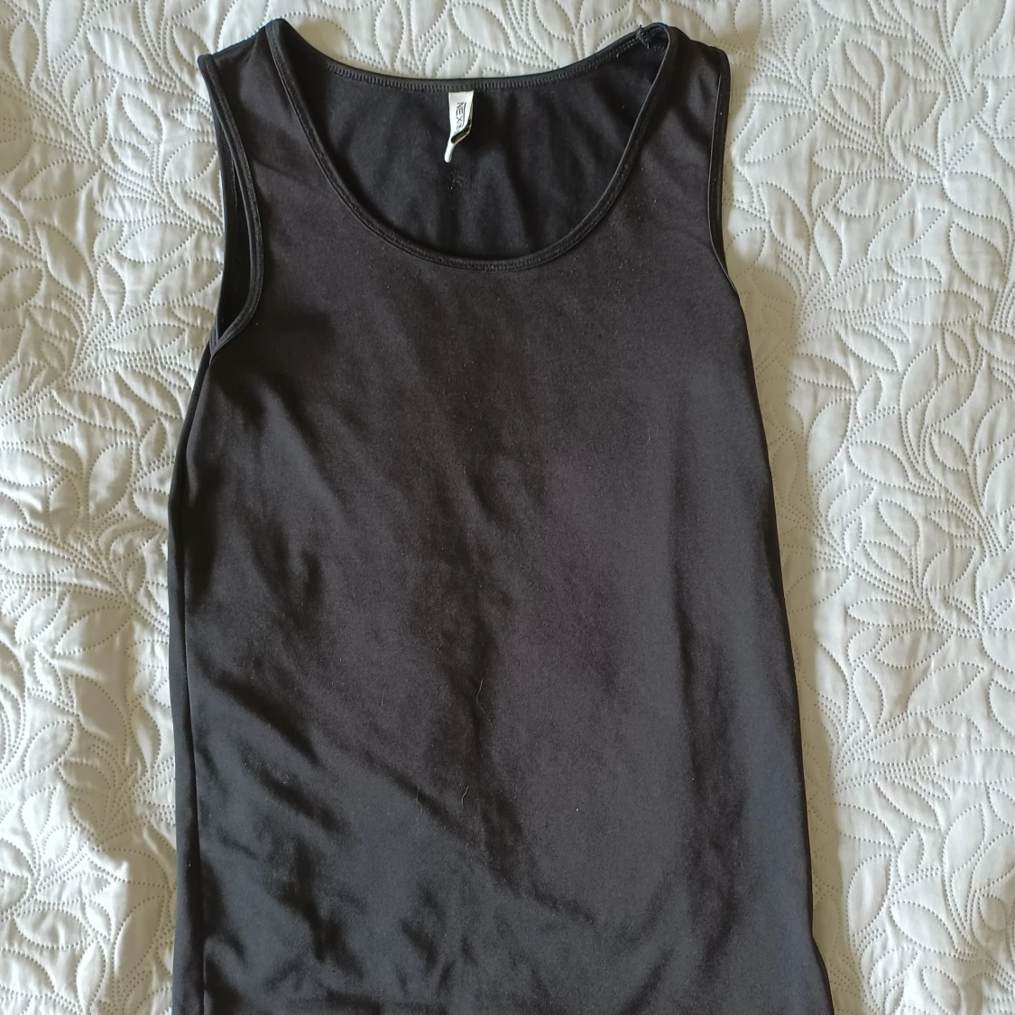 Långt svart linne - 90