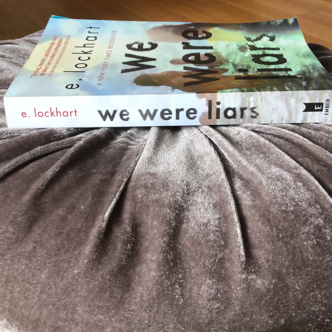 BOK e.lockhart-we were liars  - 91