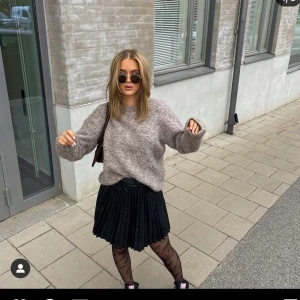 Stickad tröja från NA-KD - Mjuk stickad tröja från NA-KD💞