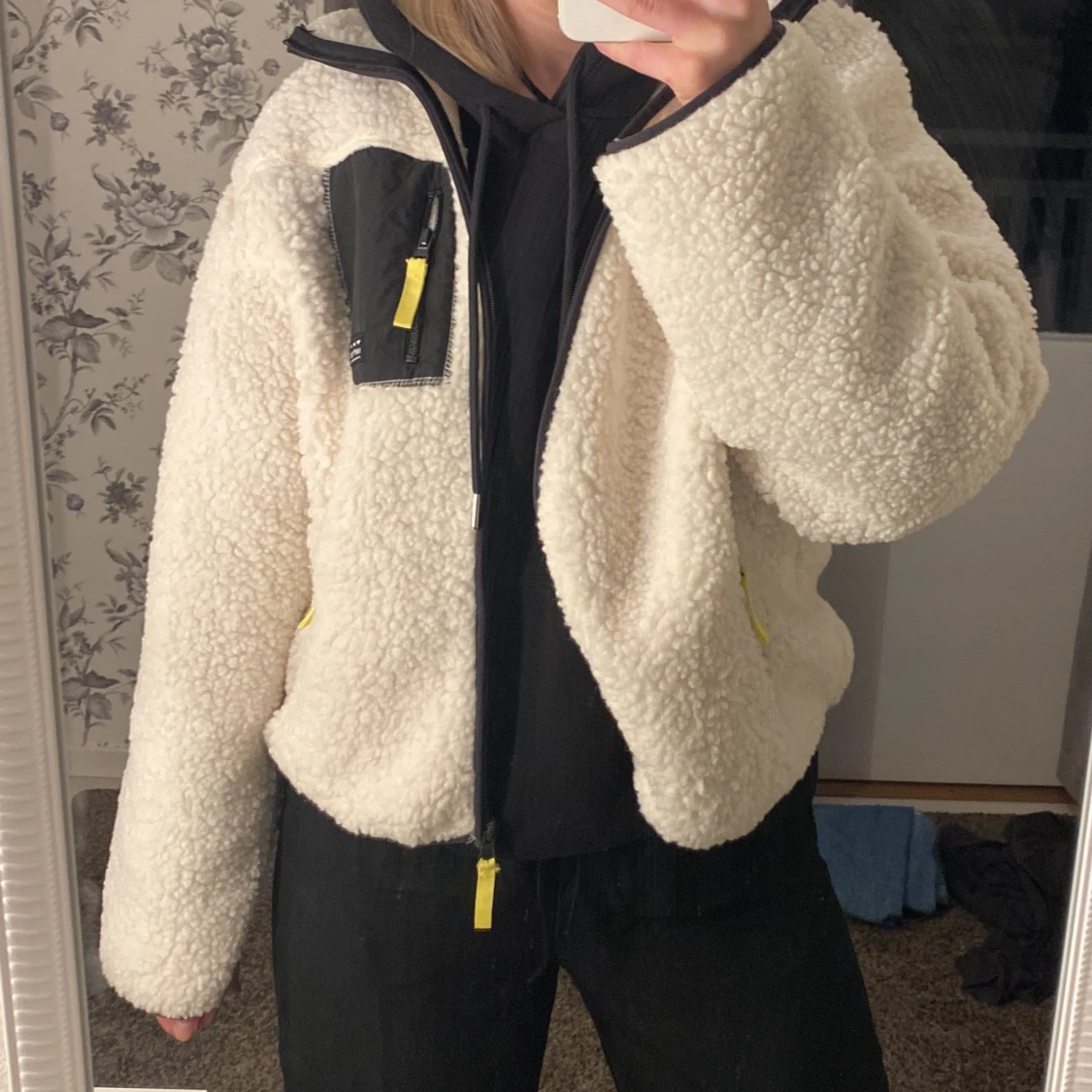 Oanvänd teddyjacka  - 90