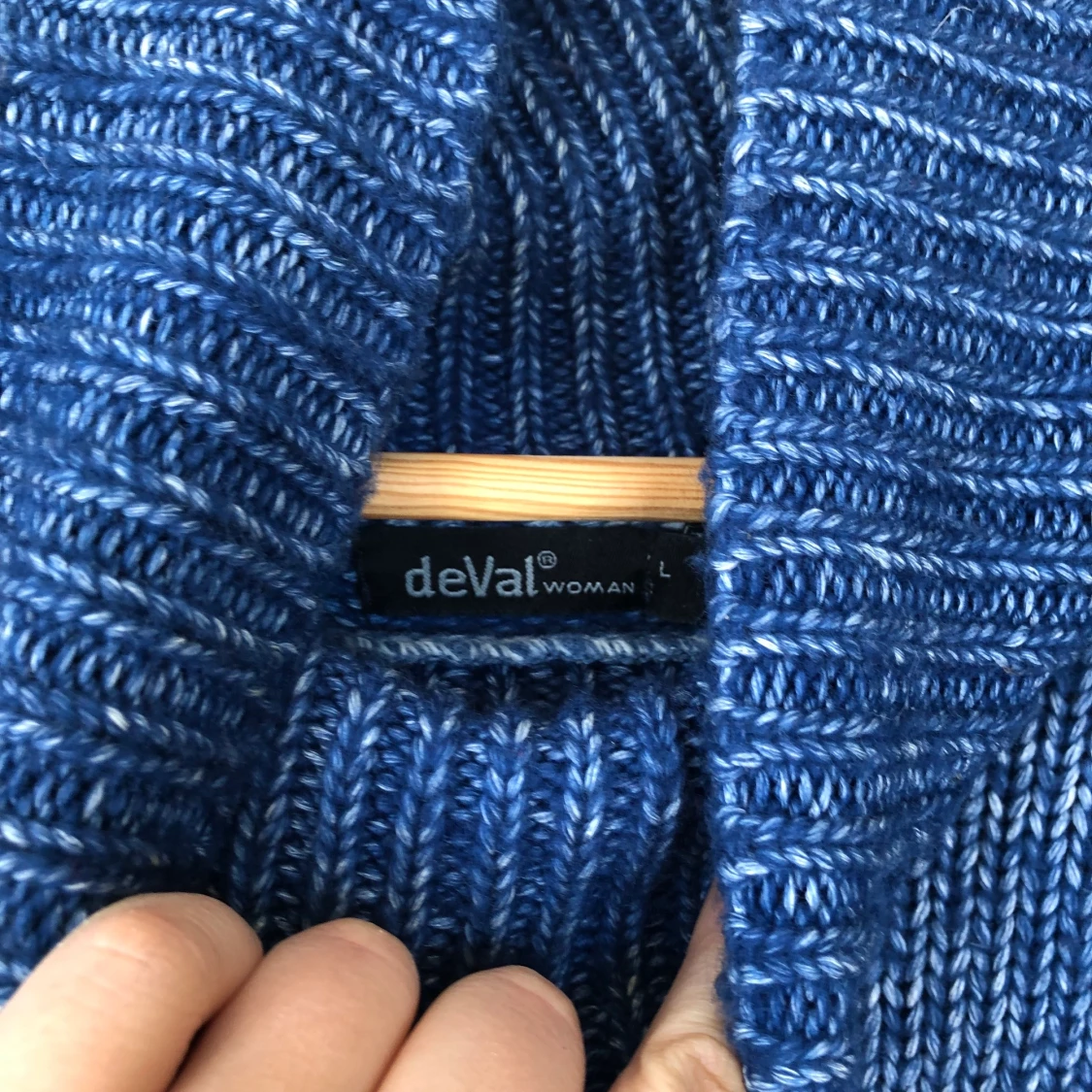 Skön stickad polotröja  - 90