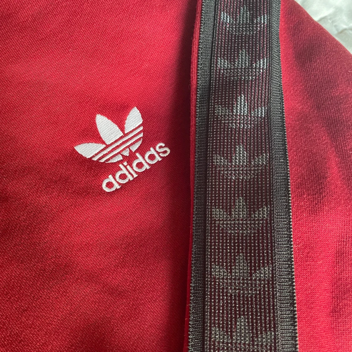 Adidas hoodie - 90
