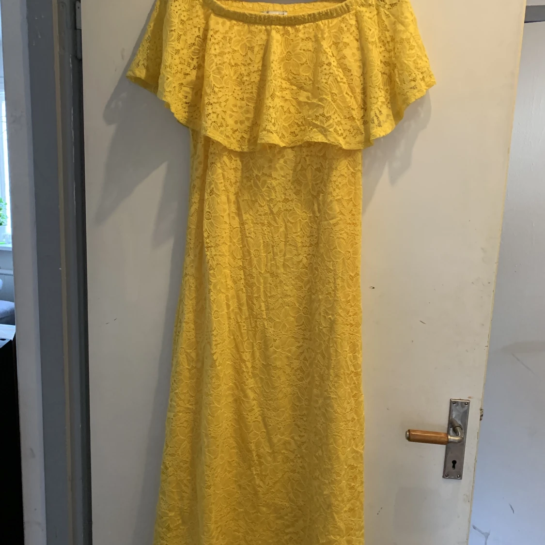 Solgul klänning - 91