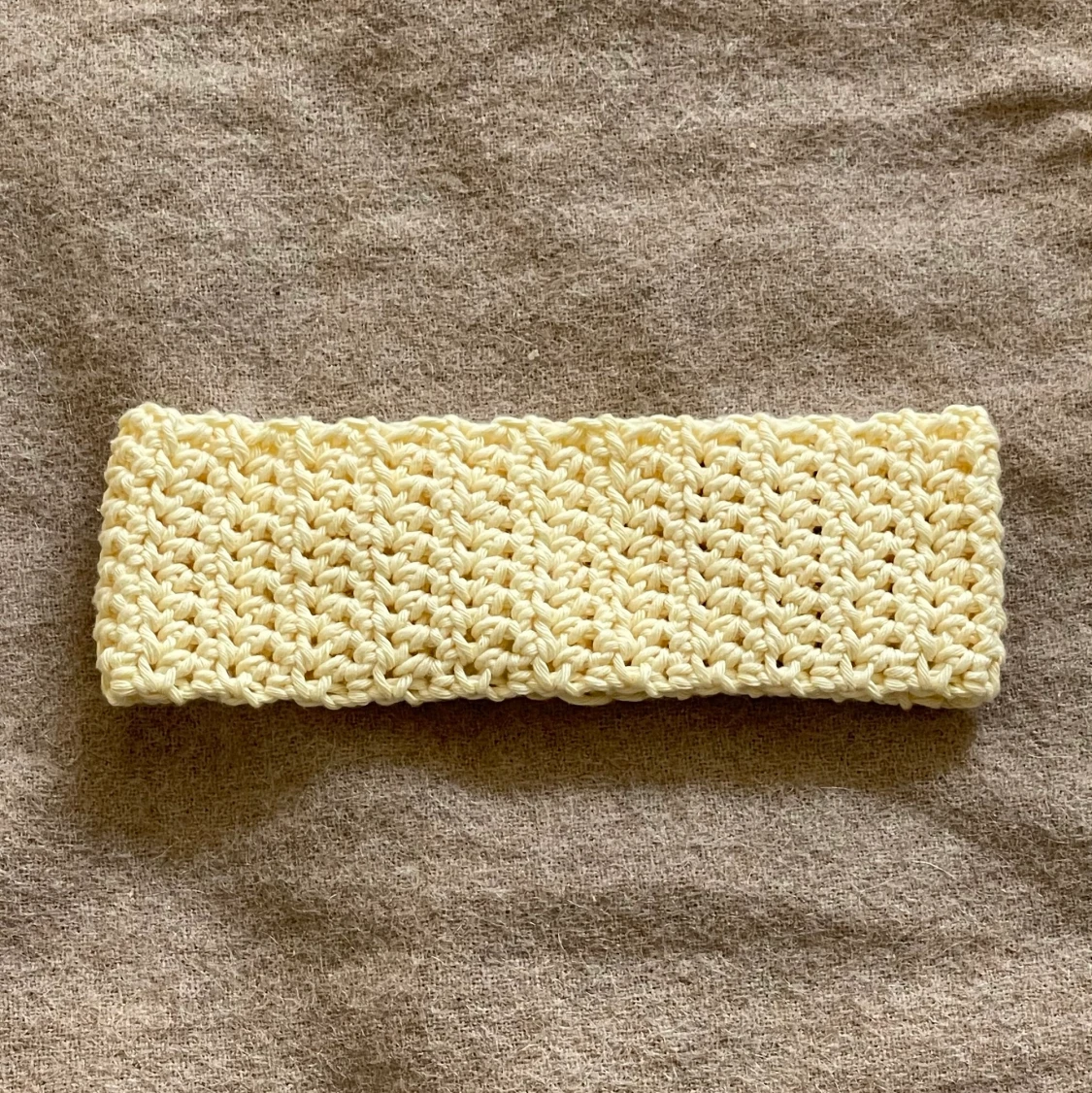 Ljusgult hårband💛