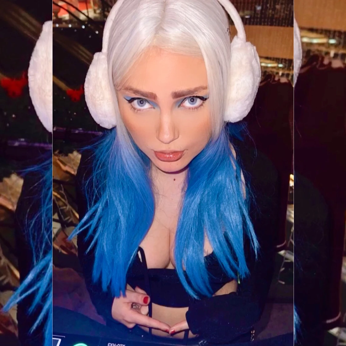 Intressekoll ljusblå peruk