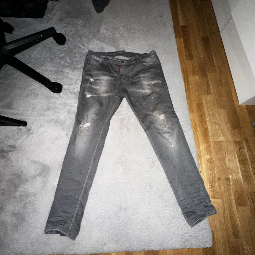 Säljer mina dsquared jeans pris kan diskuteras . Jeans & Byxor.