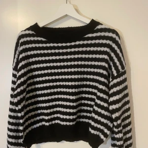 Shein  - Superfin stickad tröja från shein, kom ej till användning. 30kr+frakt