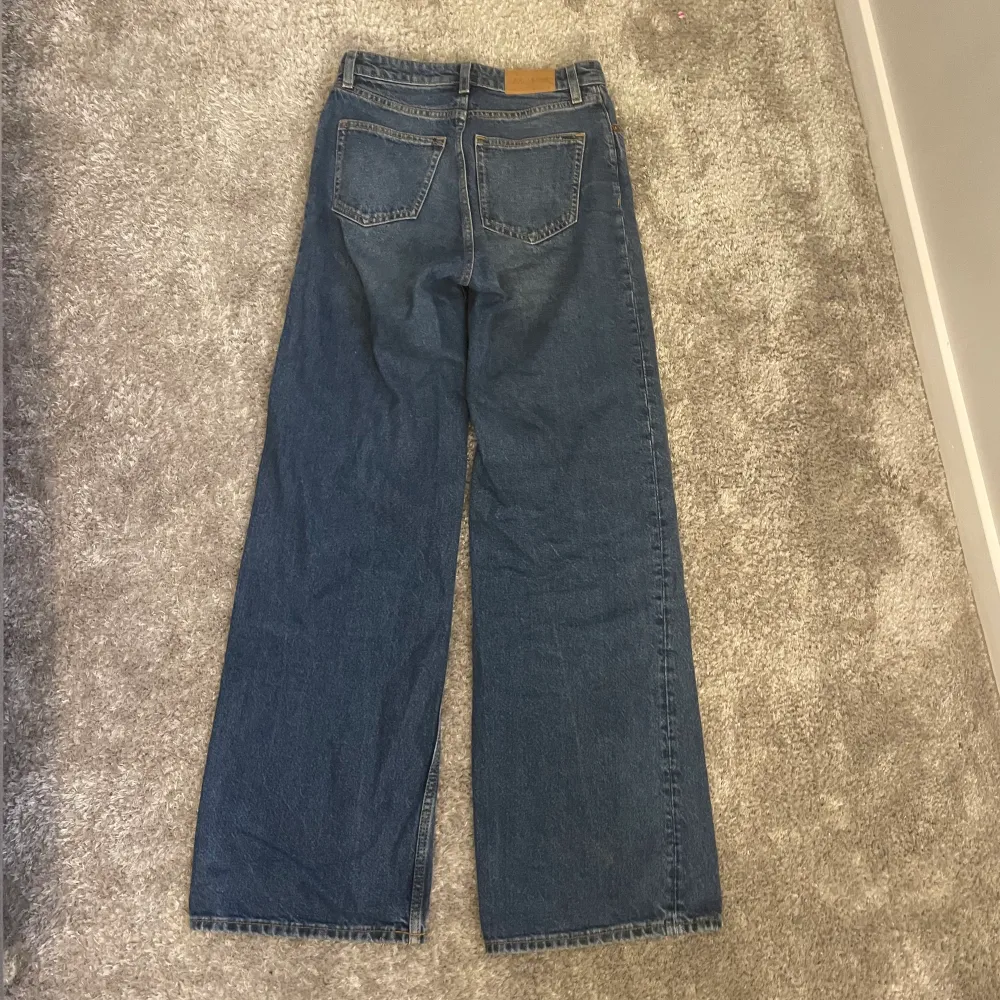 Jättefina jeans som sitter superfint! 150kr+frakt . Jeans & Byxor.