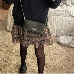 Zadig väska - !lånade bilder! Zadig väska i lilla modellen, bra skick. Ny pris 2 135 kronor. Skriv privat för egna bilder