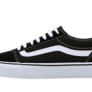 Vans skor - Helt oanvända Nypris 600kr Mitt pris 250kr