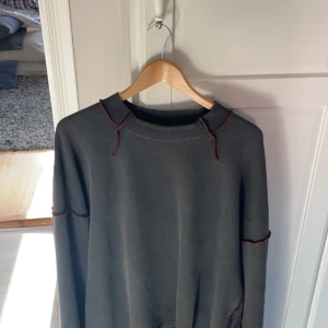 Diesel tjocktröja - Tjena, säljer nu denna tröjan från diesel! Den är använd 2 gånger och är i nyskick. Köptes för 1600kr.