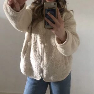 Tröja - Jättemysig tröja/kofta från Lindex i storlek s.