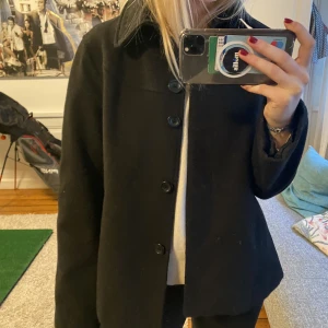 Vårjacka - Super snygg jacka, perfekt nu till våren