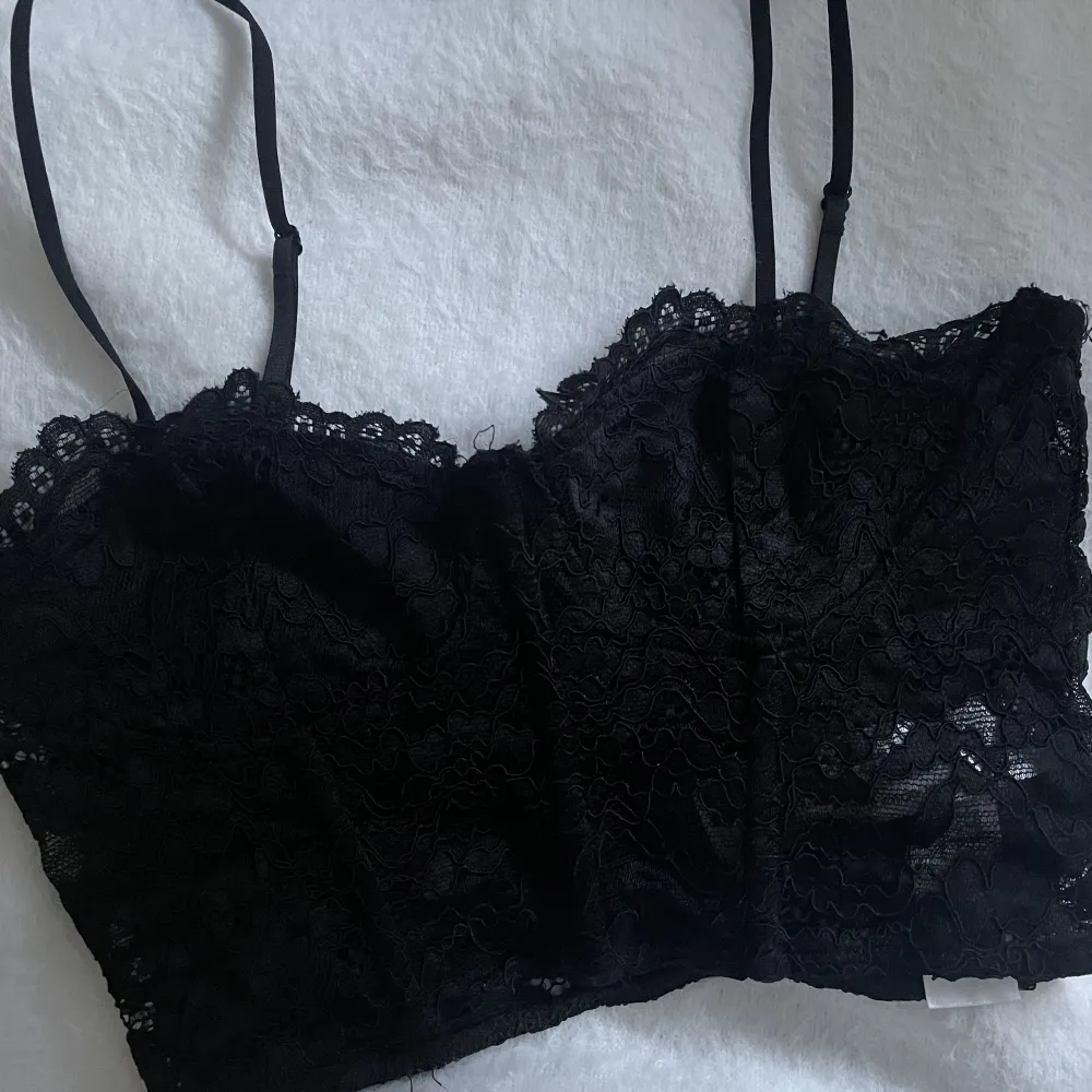 Superfin bralette som tyvärr är för liten för mig. Använd endast 2 gånger ❤️. Toppar.