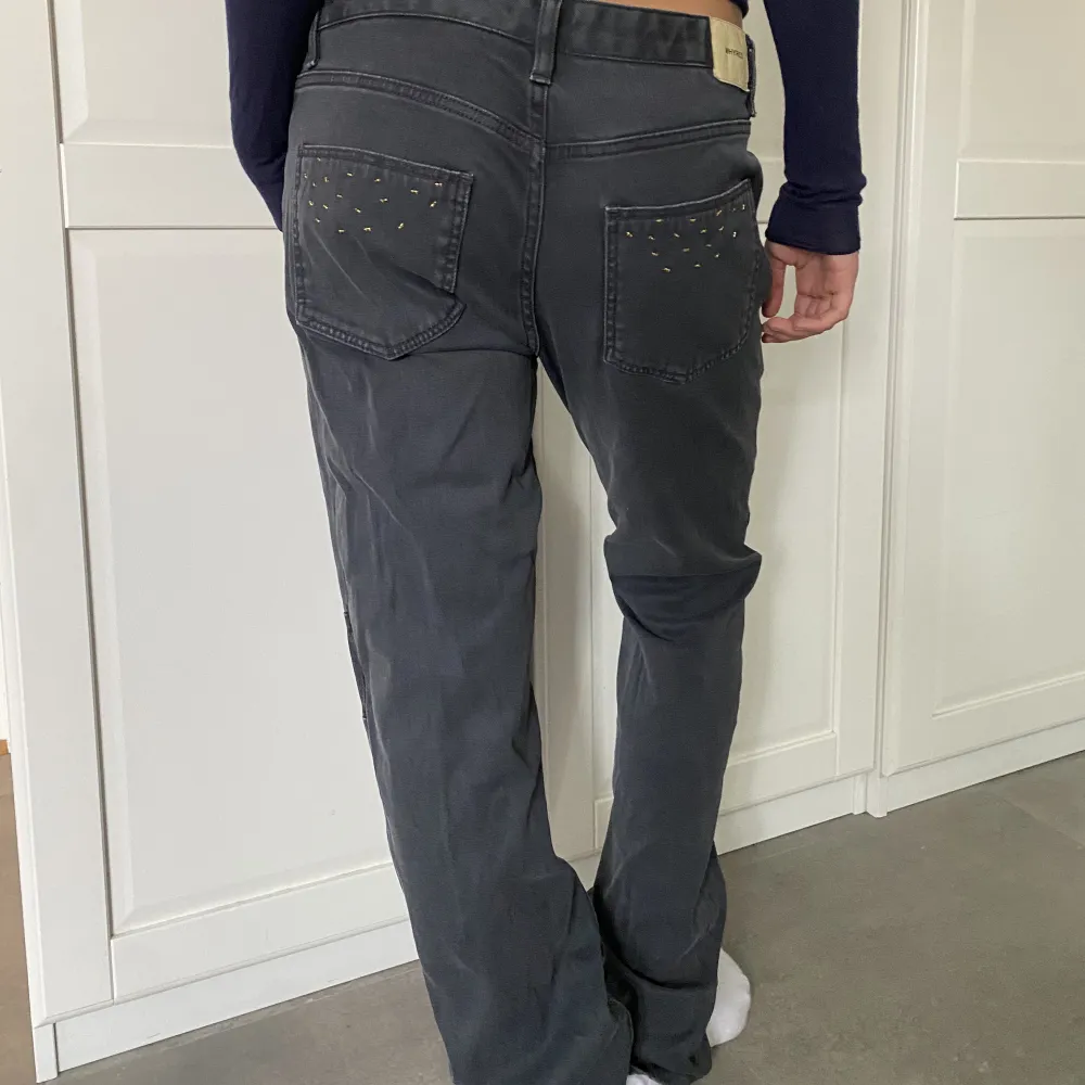 Sjukt snygga lågmidjade jeans🤩. Jeans & Byxor.