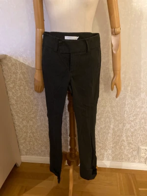 Fina byxor  - Fina gråa byxor