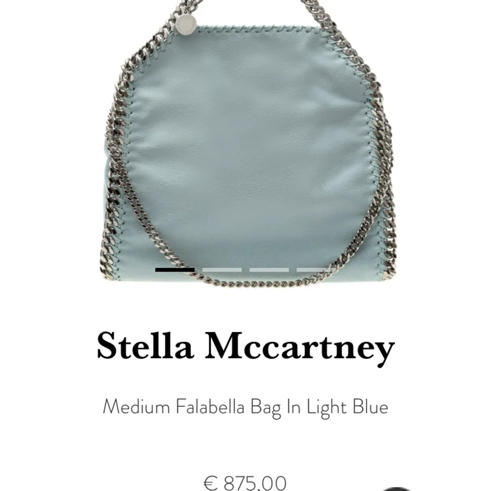 Superfin ljusblå och unik Stella McCartney väska i perfekt skick, har dock en superliten fläck som säkert går att ta bort. Nypris ligger på ca 9000. Väskor.