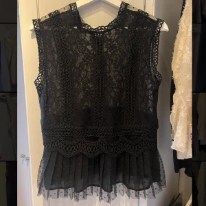 Zara topp blus - Super söt topp ifrån zara 