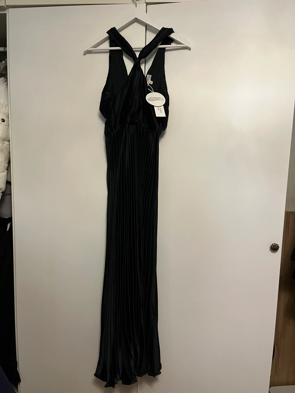 Ny plisserad balklänning  - 90