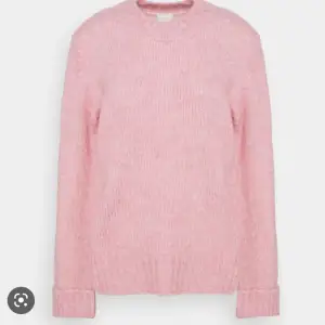 Superfin rosa stickad tröja, som knappt är använd💞