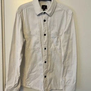 HM JEANSJACKA/SKJORTA BEIGE - Iprincip oanvänd, Regular Fit.