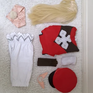 Klee cosplay  - Jag säljer min Klee cosplay som tyvärr har blivit för liten för mig. Jag har använt den runt tre gånger och jag kan också byta den mot en annan cosplay :) 