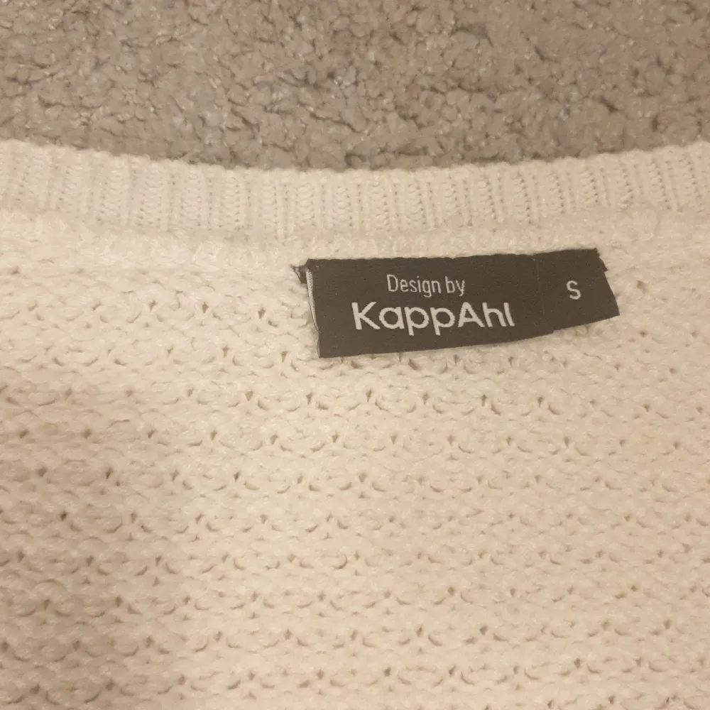 Stickad tröja från kappahl storlek s. Tröjor & Koftor.