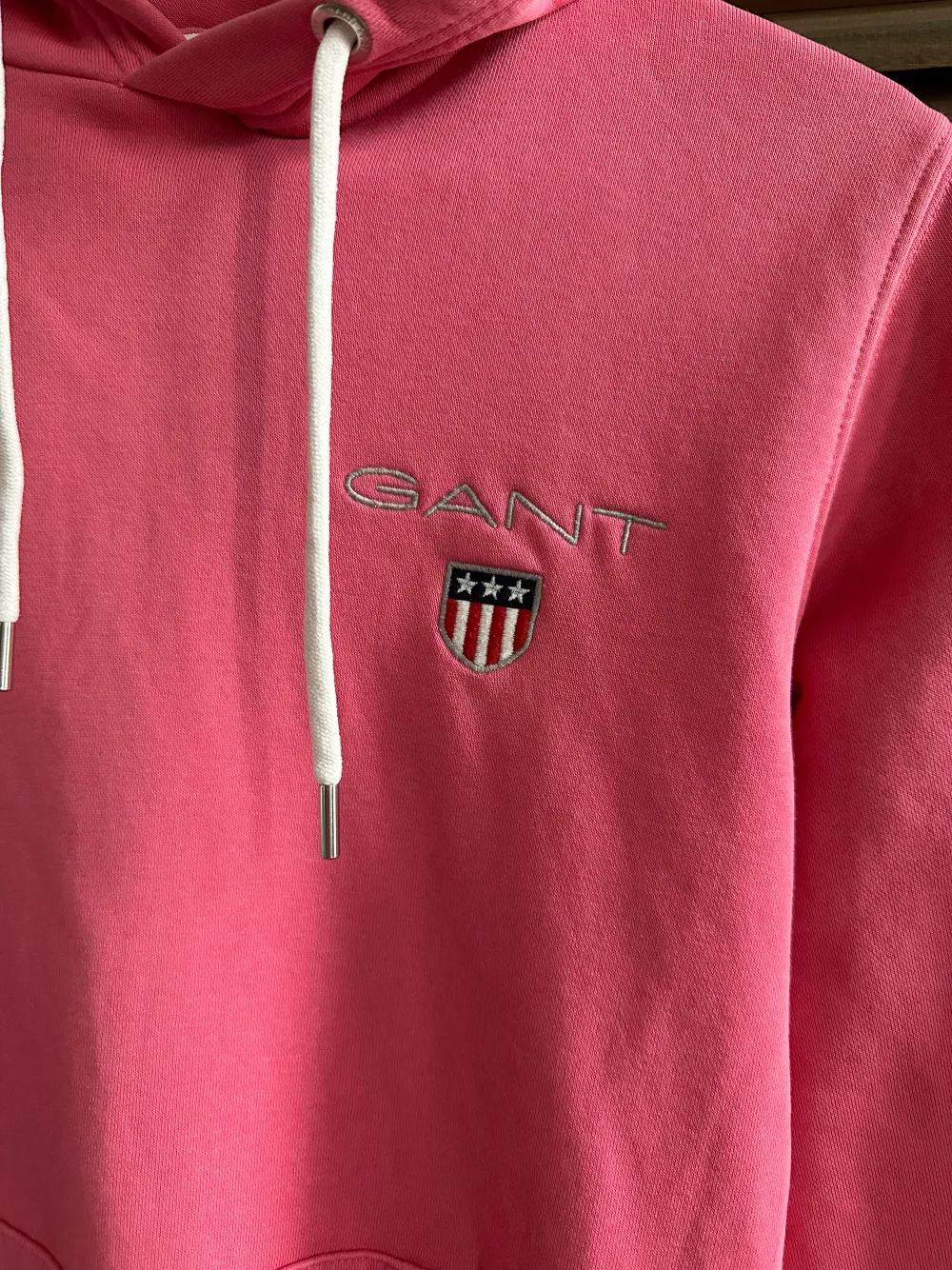 Mycket fint hoodie från Gant i storlek XS. Hoodies.