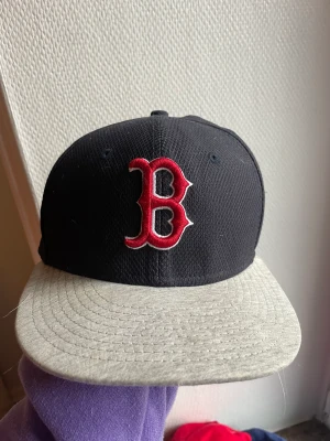 Caps - Different hats 150kr each 