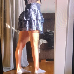 En fin kjol - En jättesöt kjol från Kappahl i storlek 146/152 (xs) stretchig så passar upp till storlek M