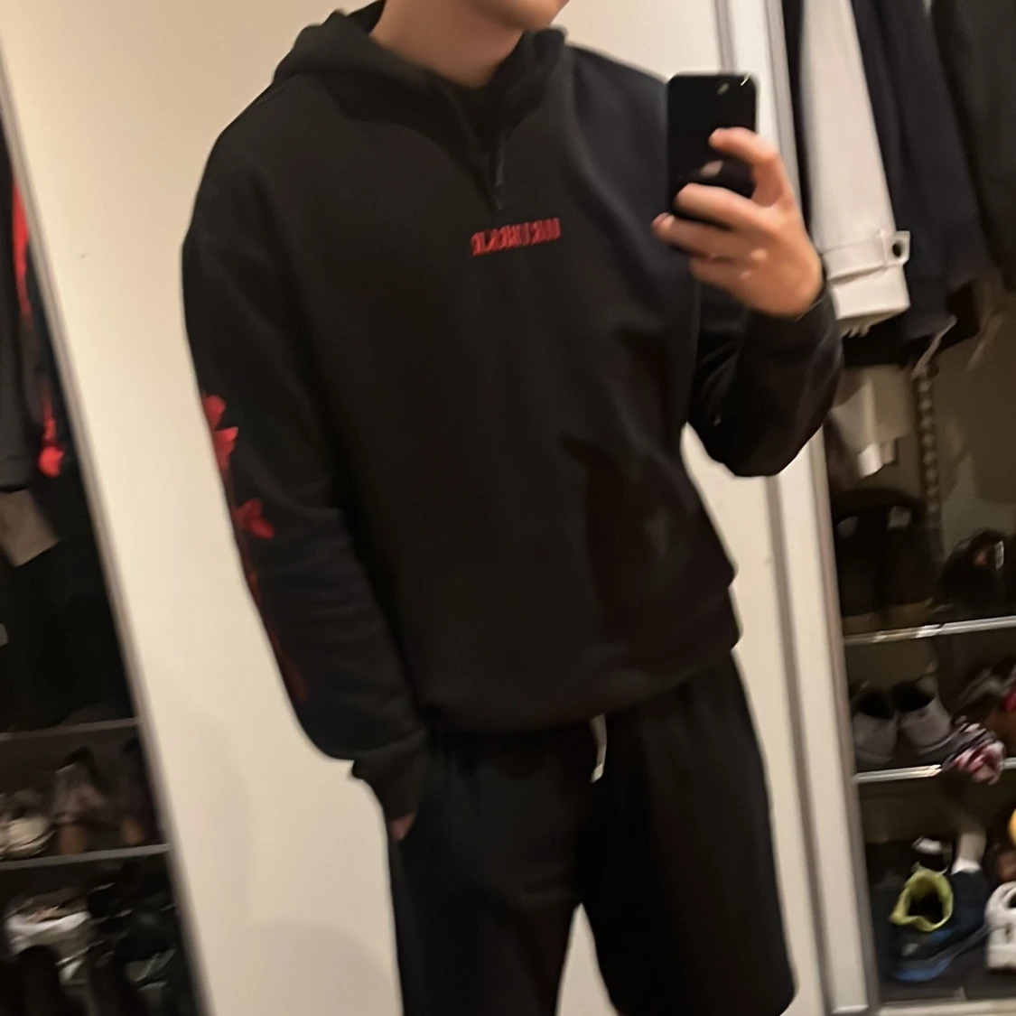 HRTBRKR hoodie - Medium - 91