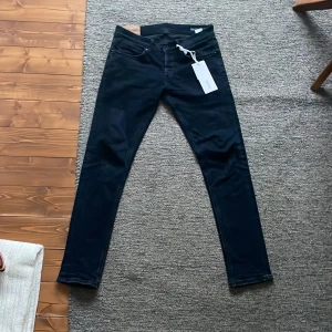 Dondup Jeans - Helt nya dondup jeans. Storlek 33 