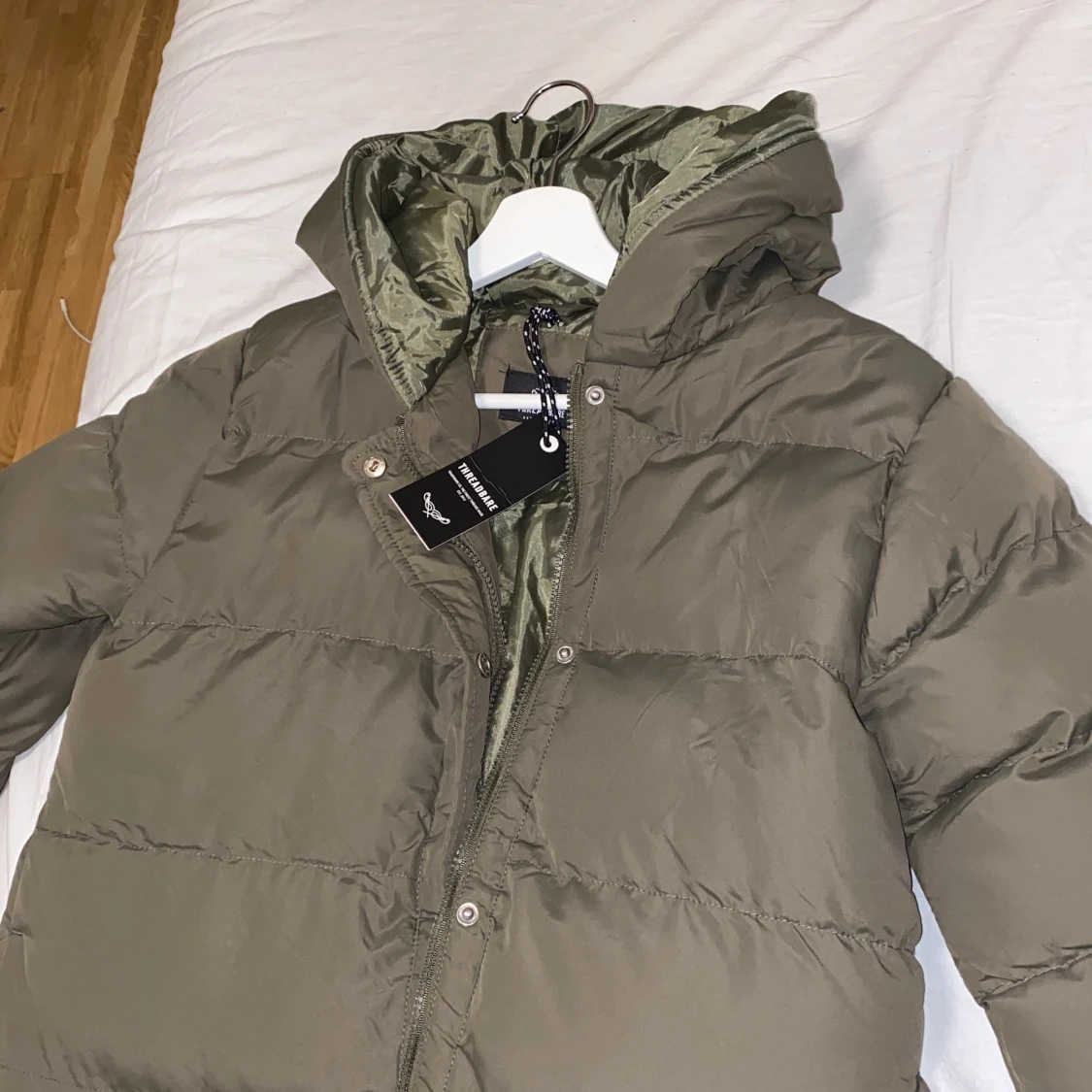 Threadbare medellång pufferjacka - 90