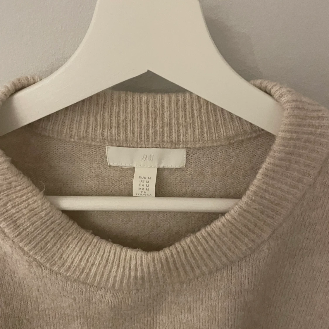 Stickad tröja från hm - 90