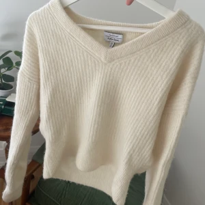 Vit kofta - Säljer min vita kofta från & Other stories