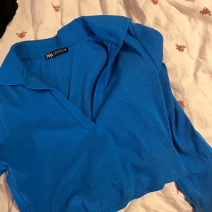 Tröja💙 - Perfekt att ha som en festtopp💙💙