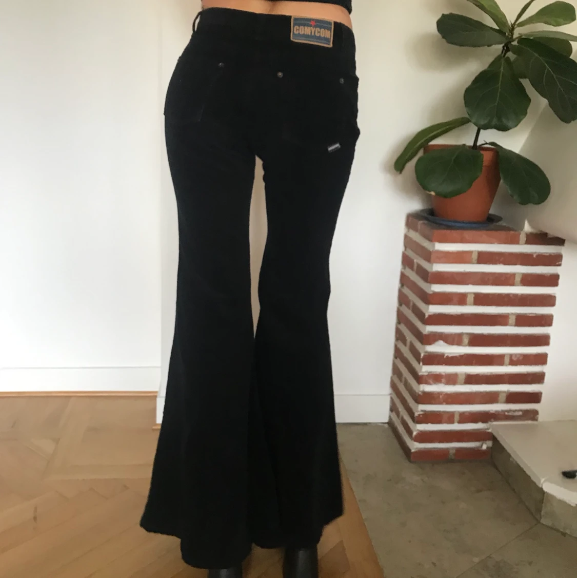 Utsvängda Manchesterbyxor  - 90