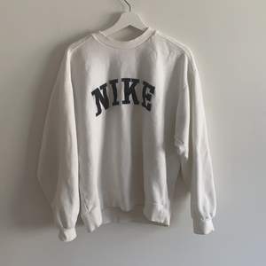 Vintage Nike sweatshirt 