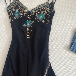 Klänning  - Fin klänning 