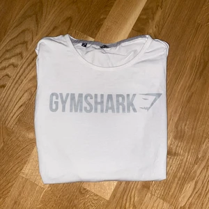 Gymshark tröja - Eventuell frakt betalas av köparen