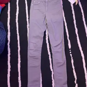Gråa jeans från BokBok Aldrig använda Storlek XS